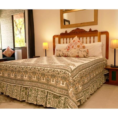 Kailrugji - A City Center Hotel Jaipur Bagian luar foto